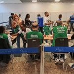 Crianças e adolescentes haitianos recebem acolhimento humanitário no Aeroporto Internacional Salgado Filho, em Porto Alegre (RS)